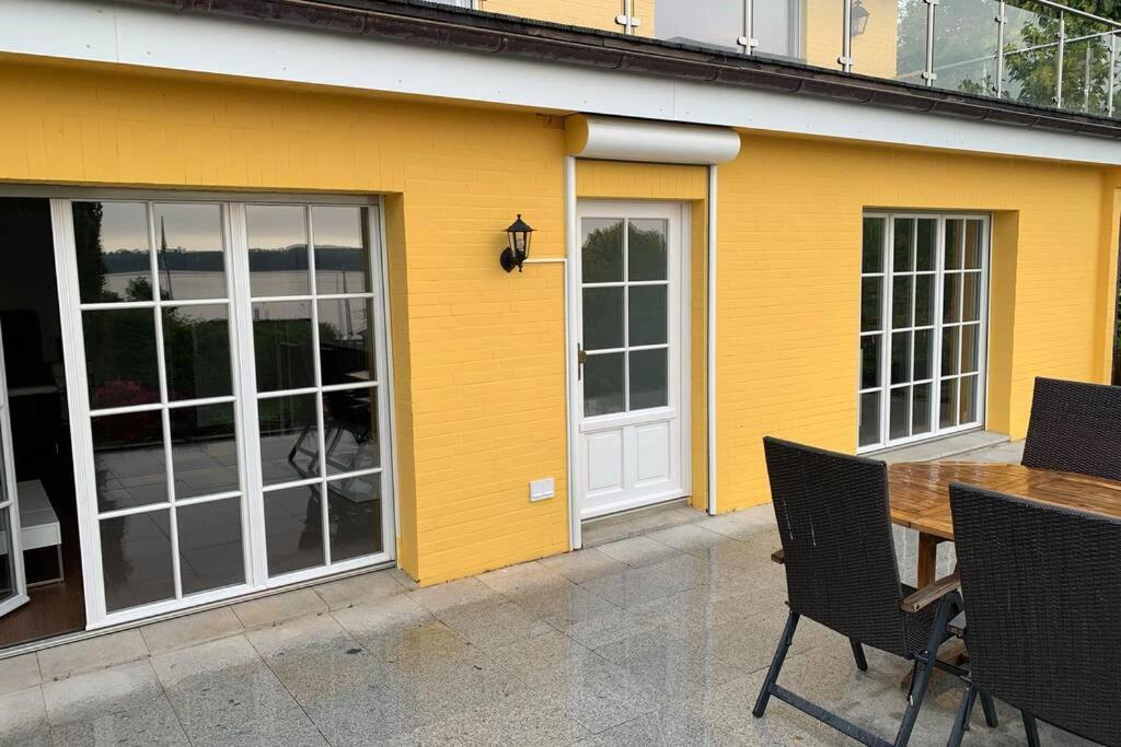 Traumhafter Seeblick Mit Grosser Terrasse Pogeez Kültér fotó