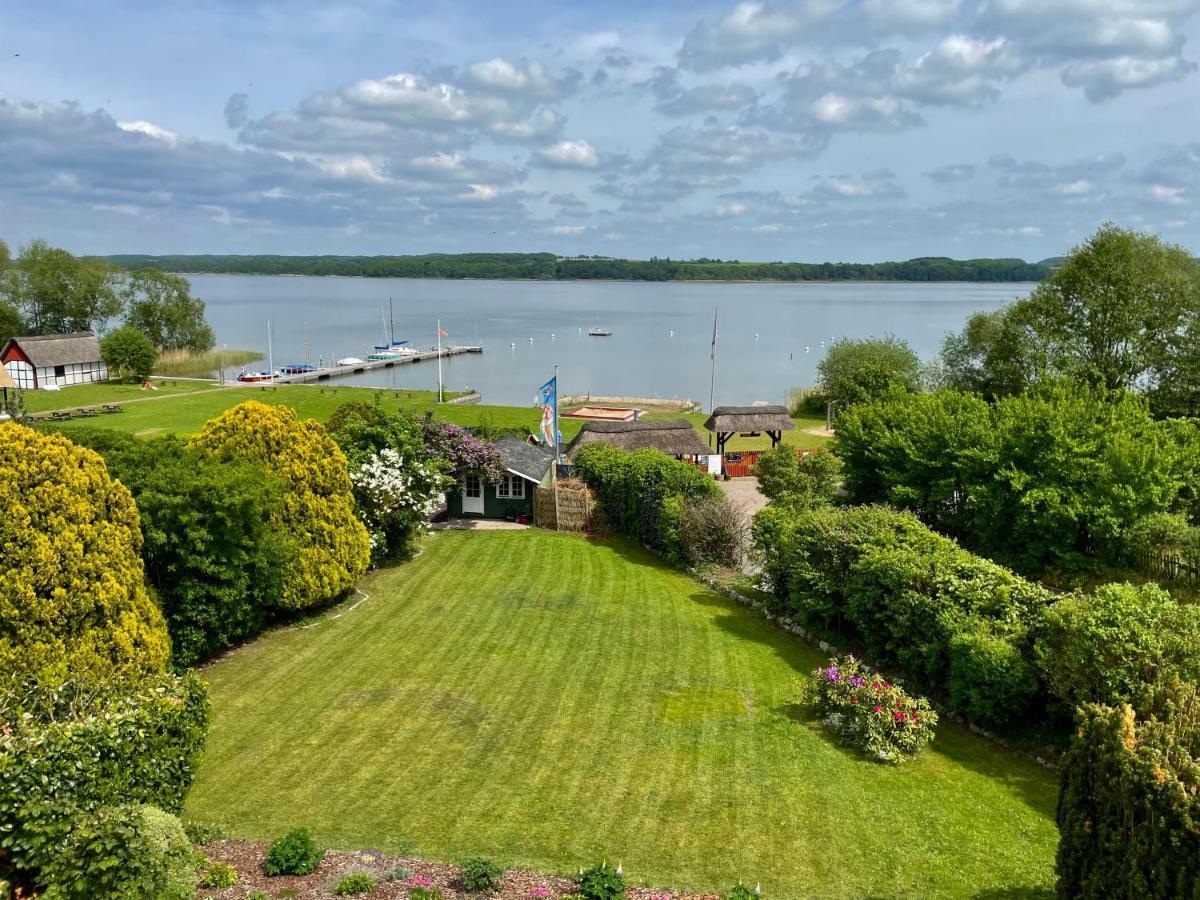 Traumhafter Seeblick Mit Grosser Terrasse Pogeez Kültér fotó